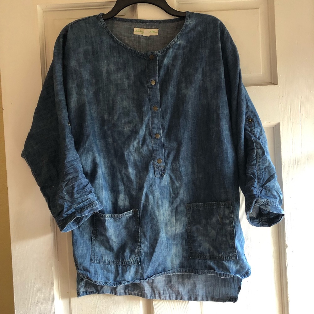 Anthro Staring at Stars Chambray acid wash tunic
